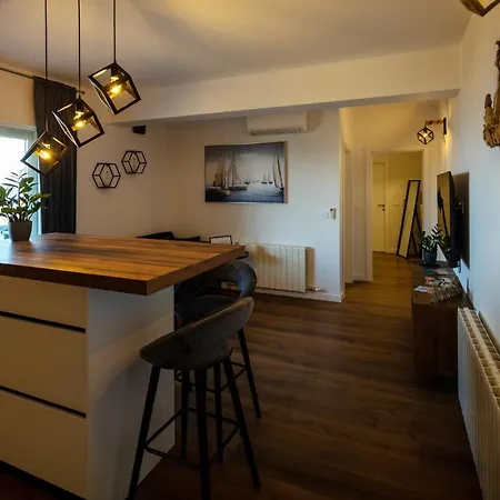 Apartment Sailor Tkon