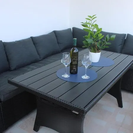 Apartment Sailor Tkon