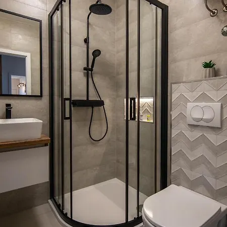 Sailor Apartment Tkon